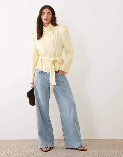ASOS DESIGN extreme shoulder crop trench in buttermilk, 2 of 4
