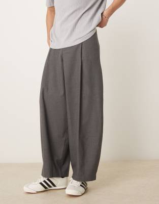 ASOS DESIGN EXTREME TAPERED PANTS WITH DARTS