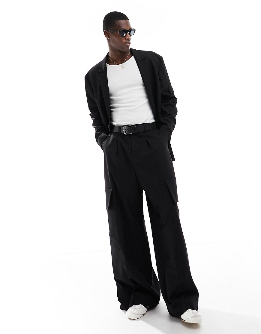 extreme wide cargo suit pants in black