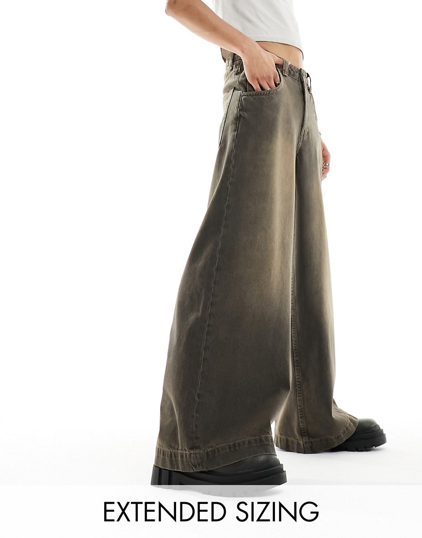 extreme wide leg jeans in tinted brown wash