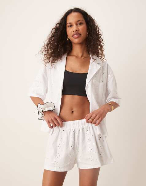 ASOS DESIGN broderie short in white