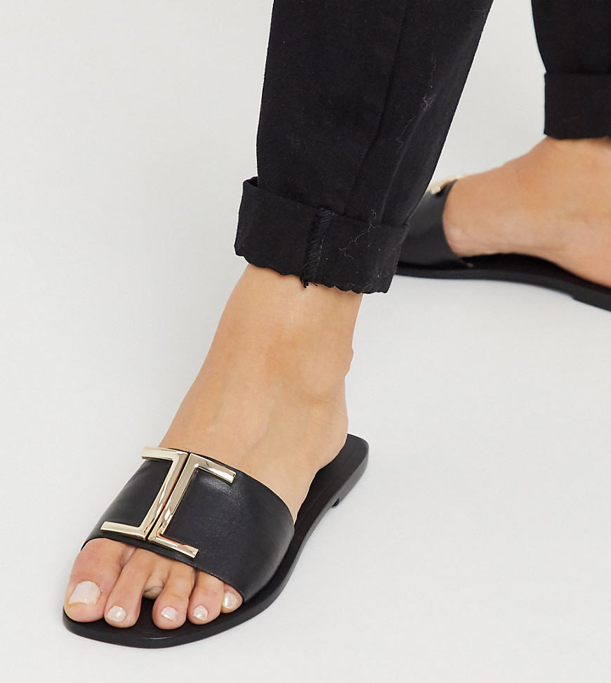 ASOS DESIGN – Factor – Svarta platta sandaler i läder med bred passform