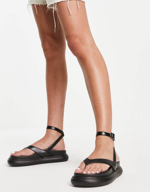 ASOS DESIGN Fahrenheit chunky toe thong flat sandals in black BLACK