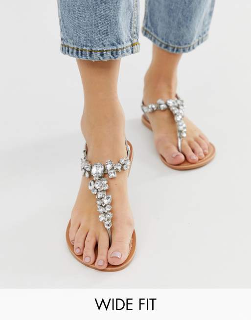 ASOS DESIGN – Fairgame – Platta sandaler med bred passform och läderdetaljer