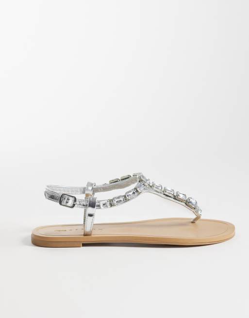 ASOS DESIGN - Fairywings - Platte sandalen met versiering in zilver, 2 van 4