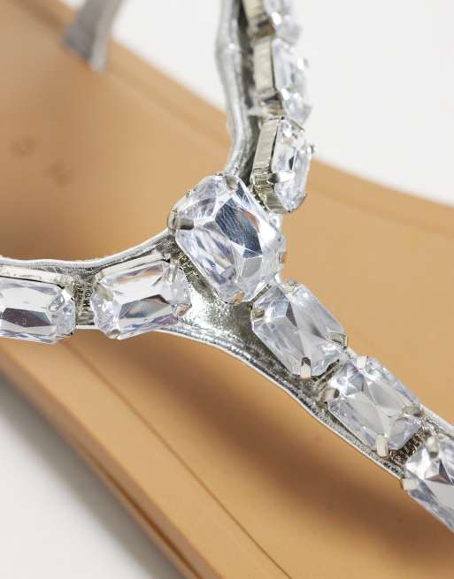 ASOS DESIGN - Fairywings - Platte sandalen met versiering in zilver, 3 van 4