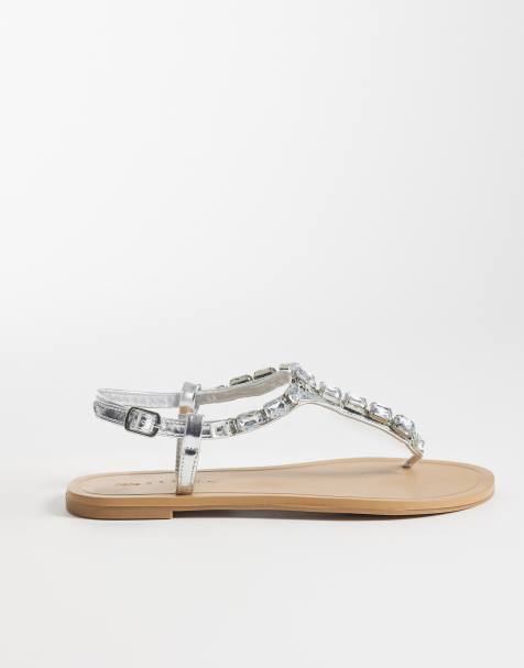 ASOS DESIGN – Fairywings – Srebrne płaskie sandały ze zdobieniami - view 1