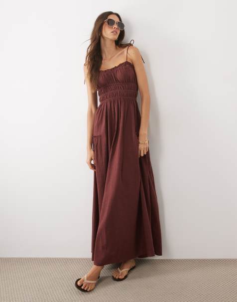 ASOS DESIGN – Faith – Gesmoktes Sommerstrandkleid in Maxilänge in Schokobraun - view 1