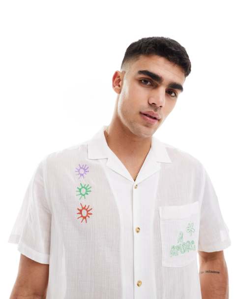 ASOS DESIGN – Fakturowana koszula o luźnym kroju z kołnierzykiem kubańskim i haftem - view 1
