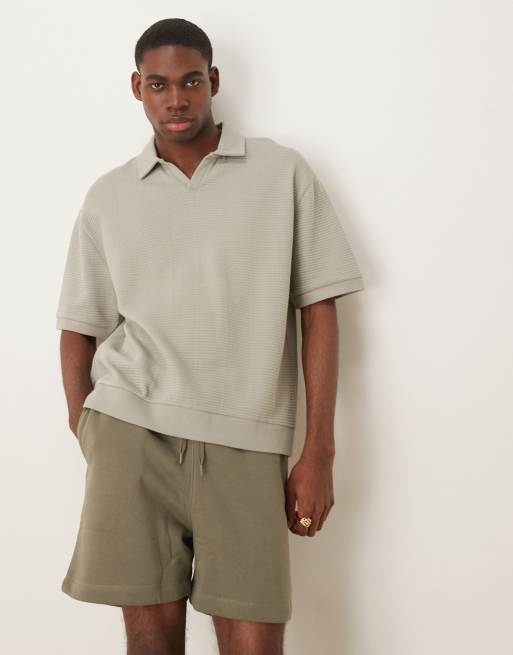 ASOS DESIGN – Fakturowana koszulka polo w paski o luźnym pudełkowym kroju w neutralnym kolorze z kołnierzykiem kubańskim