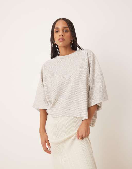 ASOS DESIGN – Fakturowany T-shirt o pudełkowym kroju z krótkimi rękawami w neutralne paski