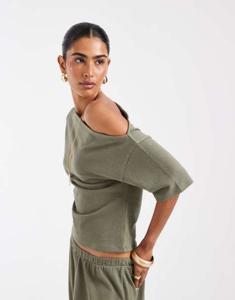 ASOS DESIGN – Fakturowany T-shirt z odsłoniętym ramieniem, w kolorze khaki, część zestawu - view 1