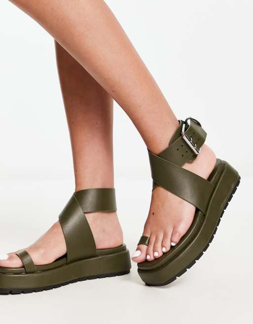 ASOS DESIGN – Falcon – Kakigröna, platta sandaler med tårem