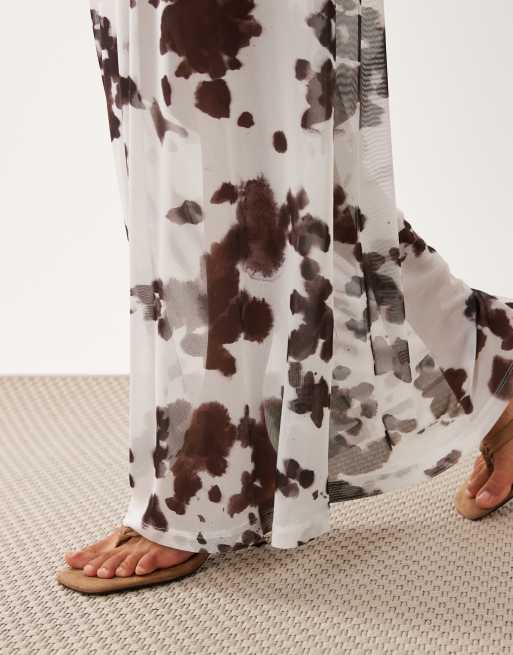ASOS DESIGN - Falda larga con estampado de vaca de malla transparente, 3 de 5