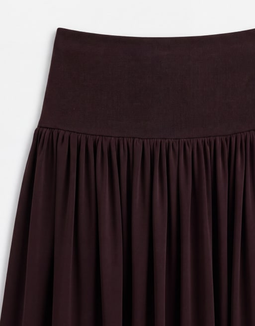 ASOS DESIGN - falda maxi de conjunto con drapeado y volumen en marrón oscuro, 8 de 9