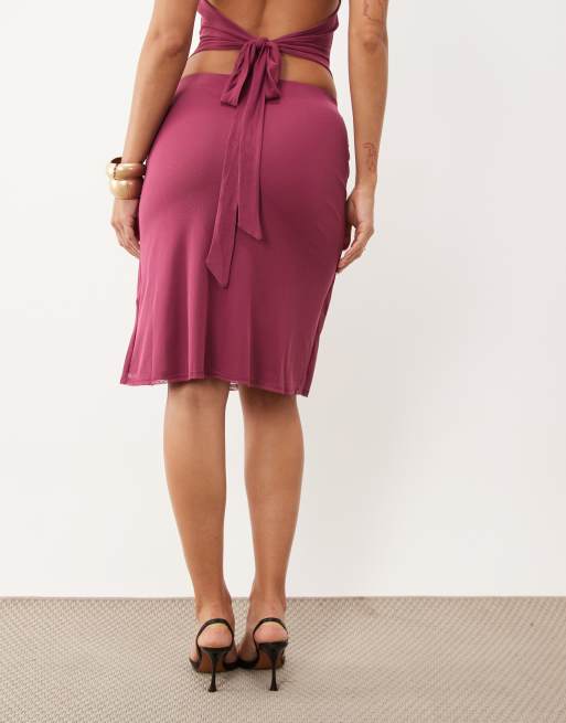 ASOS DESIGN - falda midi vaporosa con ribete rosa, 5 de 5