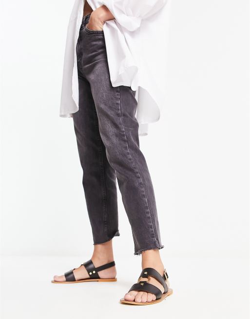 ASOS DESIGN - Fancy - Platte leren sandalen met ring en studs in zwart , 2 van 4