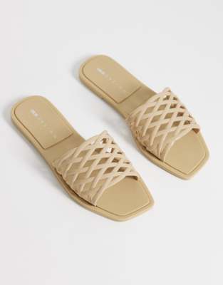 Faris - Mules plates tressées en plastique souple - Fauve-Gris 37