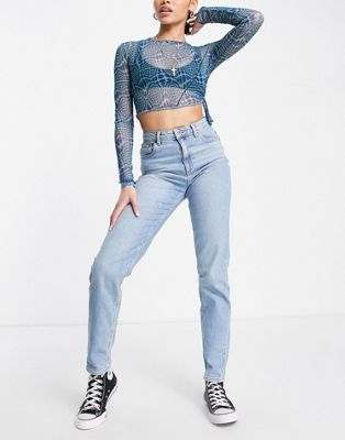 ASOS DESIGN – Farleigh – Schmal geschnittene Mom-Jeans mit hohem Bund in Stonewash-Optik-Blau