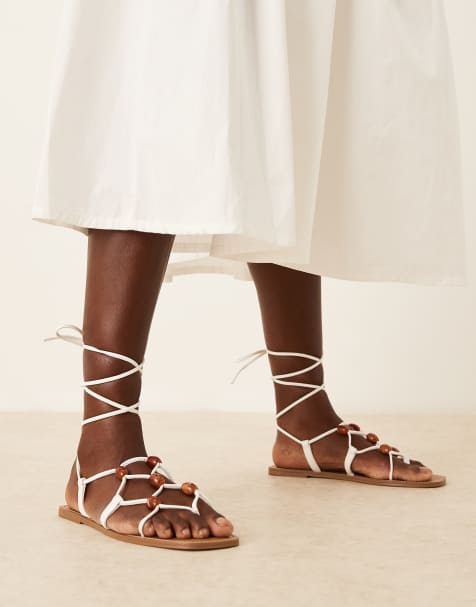 ASOS DESIGN - Faroe - Platte sandalen met bandjes en kralen in wit - view 1