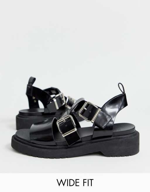 ASOS DESIGN – Fate – Robuste, flache Sandalen in weiter Passform