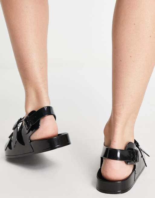 ASOS DESIGN - Fate - Sandali bassi in gomma neri con fibbie, 3 di 4