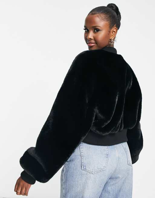 Black store fur bomber