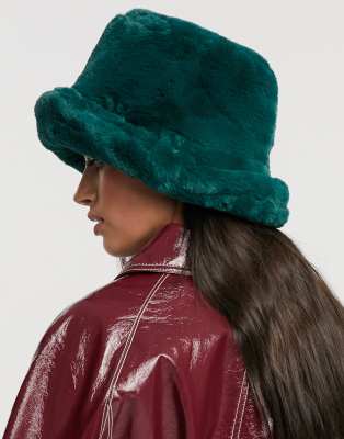 forest green bucket hat