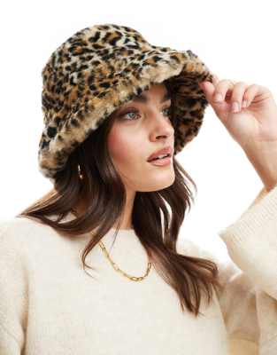 ASOS DESIGN ASOS DESIGN faux fur bucket hat in leopard design-Multi