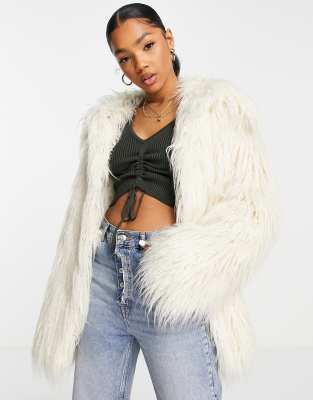 Chicwish Fluffy Faux Fur Collared Crop Coat in White White Xs