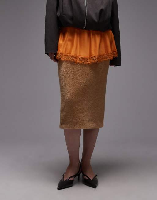 ASOS DESIGN faux fur pencil skirt in camel, 2 of 5