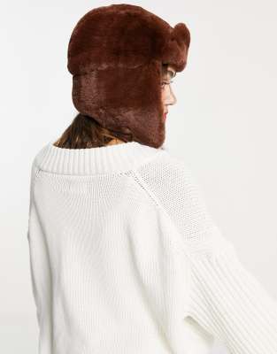 trapper hat brown