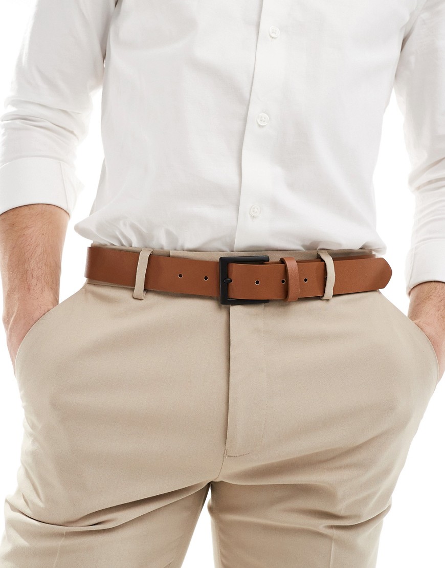 faux leather belt with contrast buckle in brown