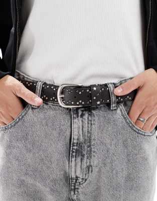 faux leather belt with star studs in black