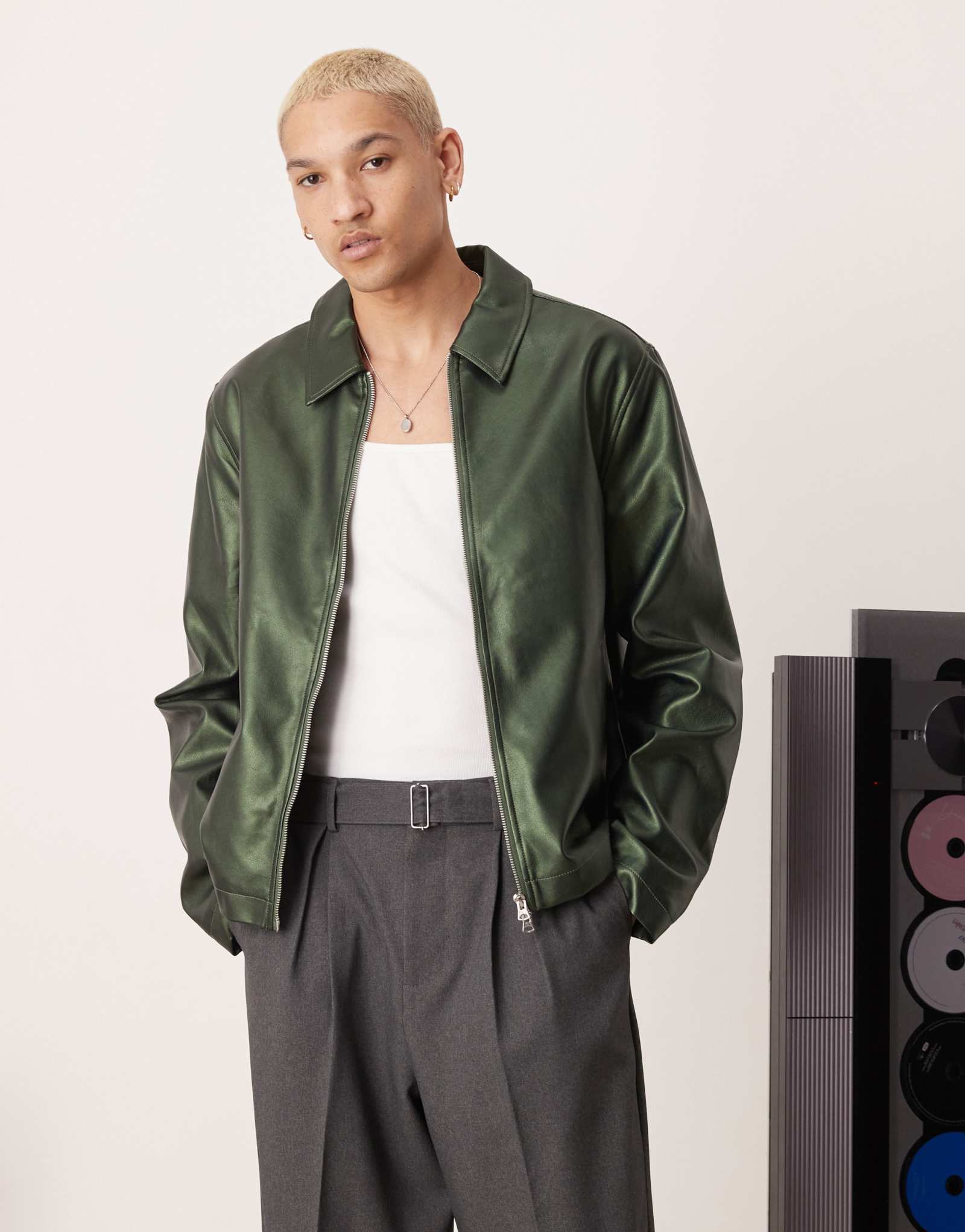 ДИЗАЙНЕРСКАЯ куртка harrington из искусственной кожи ASOS зеленого цвета металлик