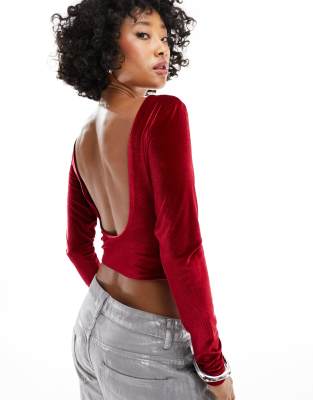faux leather mini skirt in burgundy-Red