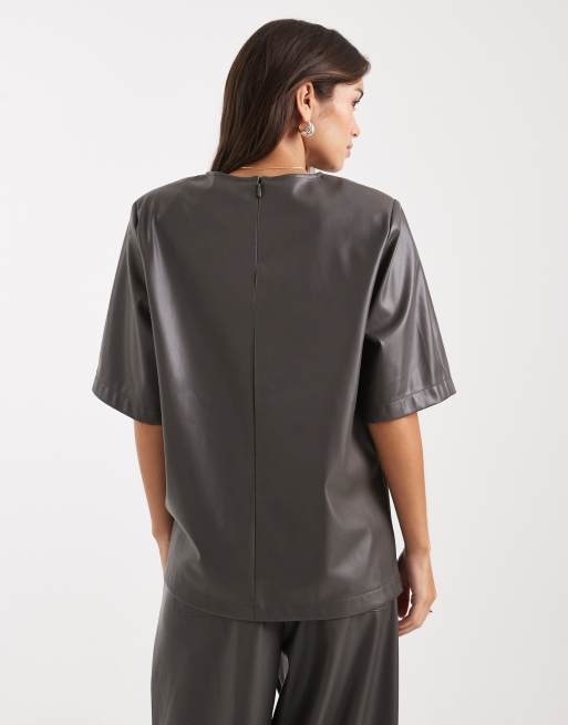 ASOS DESIGN faux leather oversized top co-ord in grey, 4 of 4