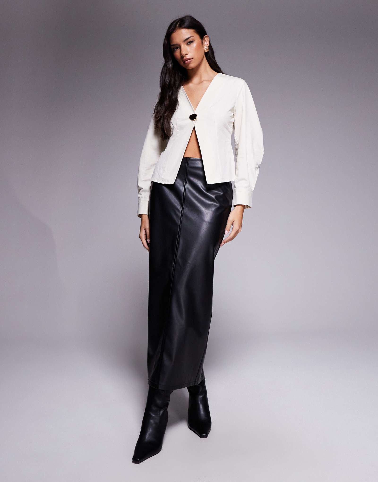 Макси-юбка ASOS DESIGN из искусственной кожи с отделкой по шву черного цвета