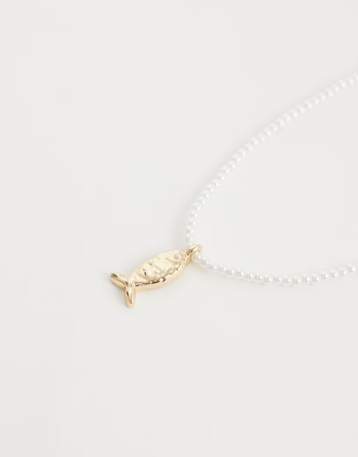 ASOS DESIGN faux-pearl beaded necklace with fish pendant in gold tone, 2 of 4