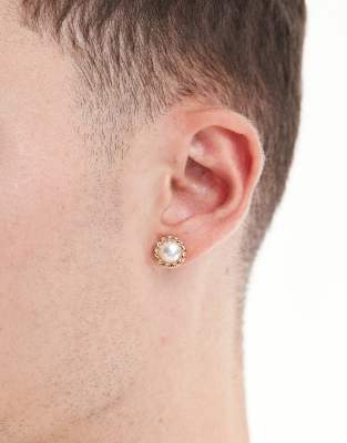 faux pearl stud earrings in gold tone-Silver