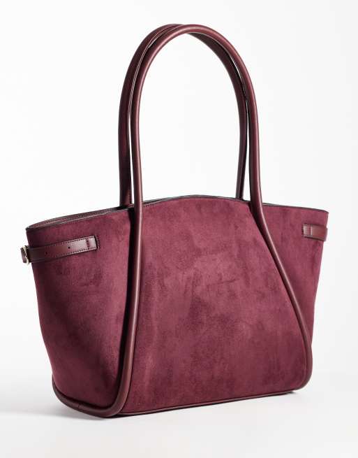 ASOS DESIGN faux suede belted tote bag in burgundy, 4 of 4