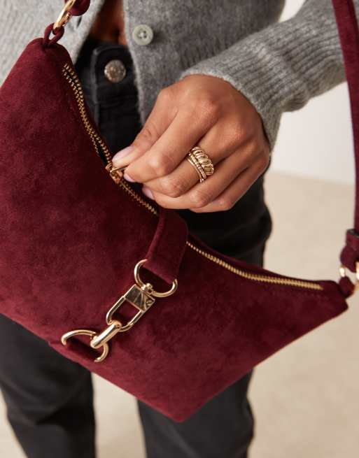ASOS DESIGN faux suede dog clip shoulder bag in burgundy, 3 of 4