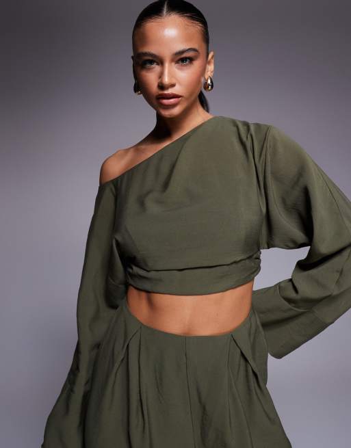 ASOS DESIGN – Fauxord-Jumpsuit in Khaki mit überschnittenen Schultern, 4 von 4