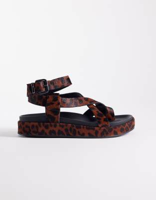  Faye cross strap footbed sandal in hair on real leather with leopard print