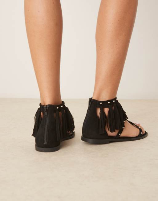 ASOS DESIGN – Feather – Czarne płaskie sandały z frędzlami i ćwiekami, 3 z 4