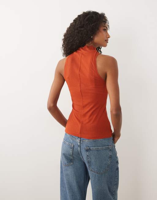 ASOS DESIGN feines Ripp-Top mit hohem Kragen und Ärmellos in Rost, 4 von 4