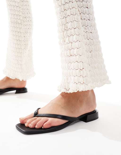 ASOS DESIGN Felicity skinny toe-thong flat sandals in black, 4 of 4