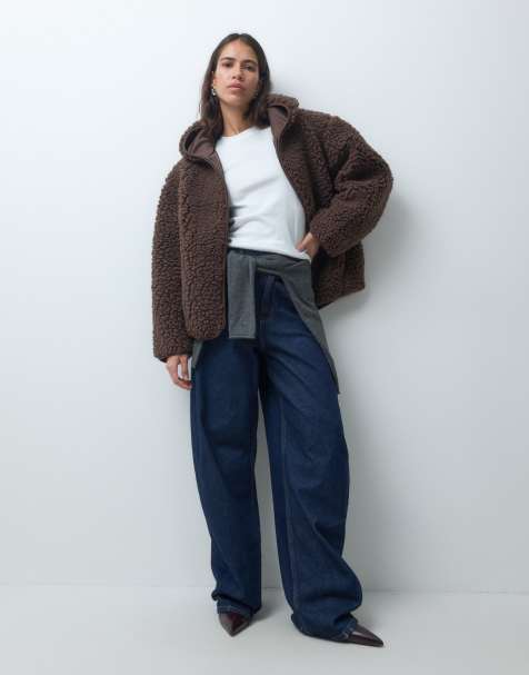 ASOS DESIGN felpa con cappuccio in pile borg a pelo lungo marrone - view 1