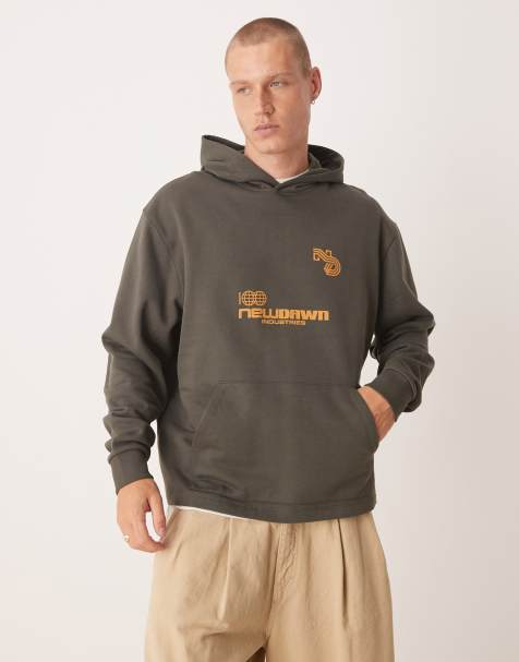 ASOS DESIGN - Felpa con cappuccio marrone con spalle scese e stampa sportiva - view 1