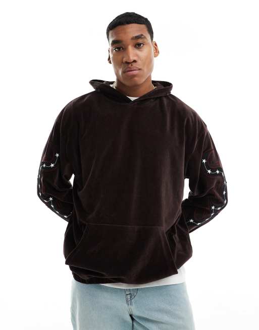 ASOS DESIGN - Felpa con cappuccio oversize in velour marrone con ricamo sulle maniche